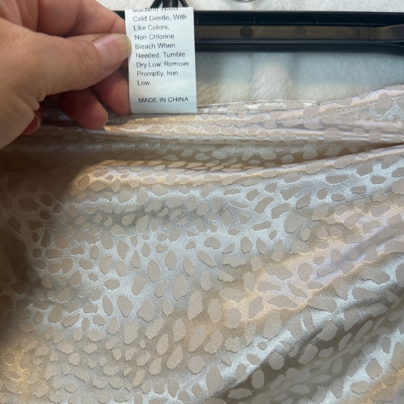 Shein Ruched Side Skirt Womens Size XS Leopard Print Beige Satin Mini Tie Side - Picture 4 of 9